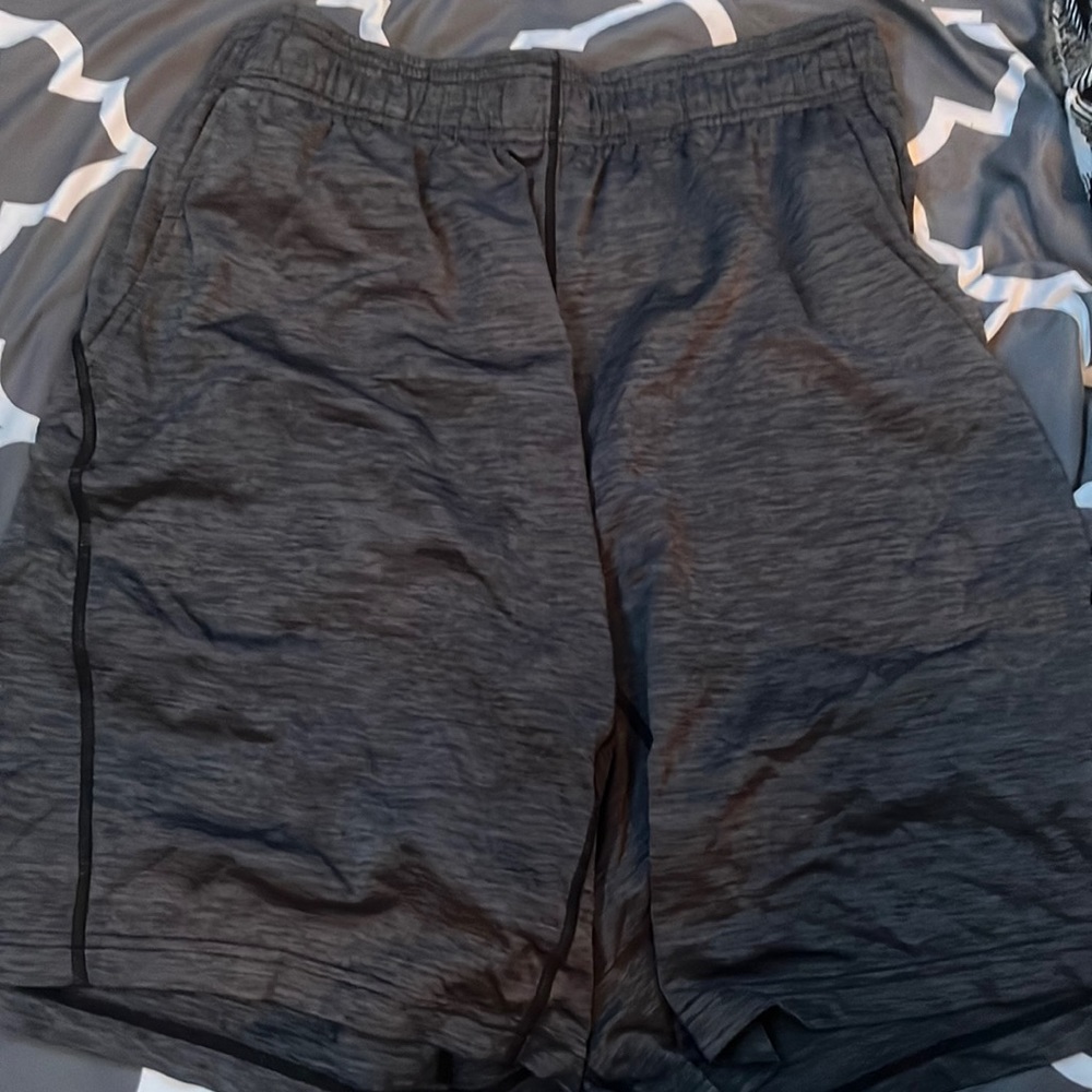 90° degree basketball shorts